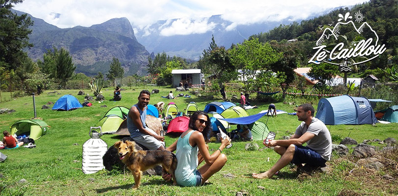 Emplacement de camping à Aurère au coeur du cirque de Mafate à la Réunion
