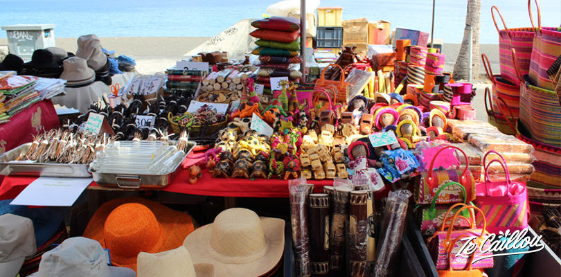 Le célébre marché forain de Saint-Paul, dans l'ouest de l'île de la Réunion