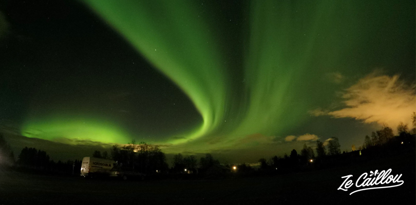 Avoir la chance d'observer des aurores boréales en Laponie.