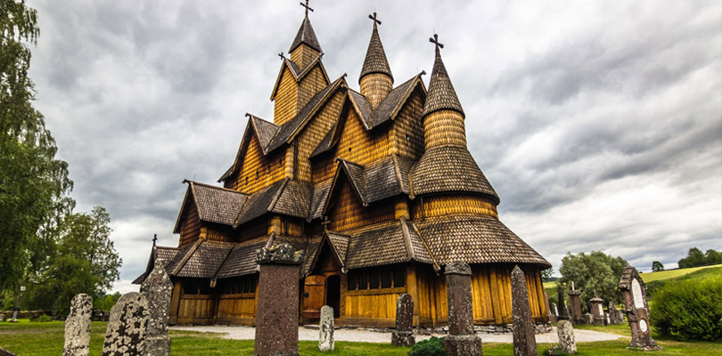 L’impressionnante église en bois debout de Heddal dans le Sud de la Norvège