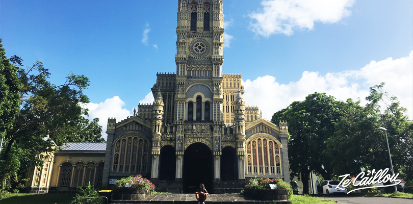 Discover the beautiful Sainte-Anne church, scenery of a Truffaut movie in Reunion Island.