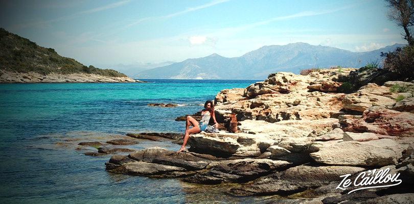 Les plus beaux endroits de Corse sur notre blog de voyage, ici le désert des Agriates.
