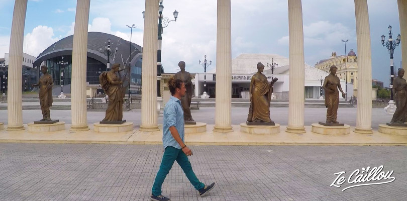 Dans toute la ville de Skopje, capitale de la Macédoine, vous retrouvez des statues ! 