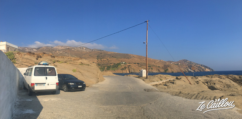 Spot de dodo avec notre van aménagé en Grève sur l'île de Naxos.
