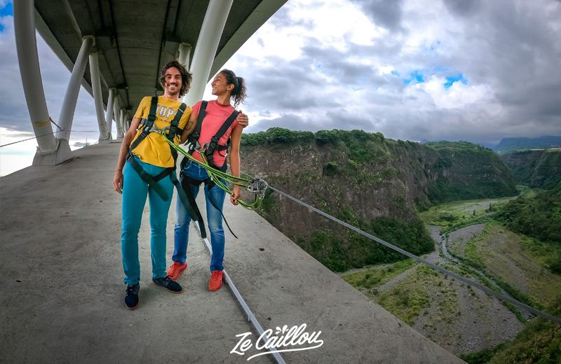 Try bungee jumping ! A great outdoor activity in Reunion island.