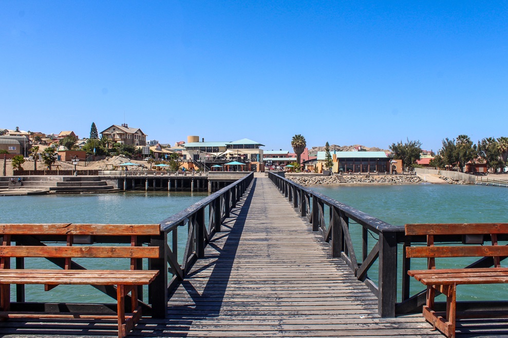 Prepare your itinerary for a trip to Namibia, here the port of Luderitz.