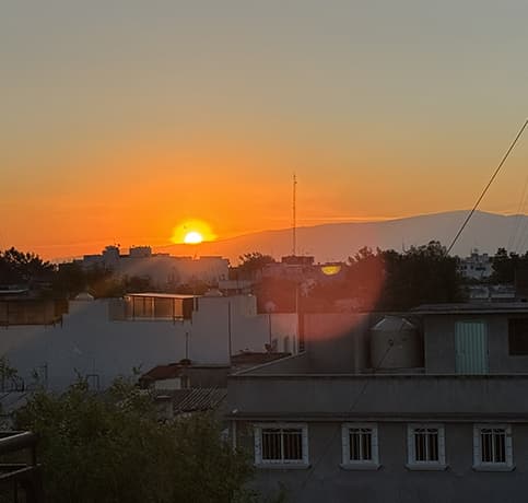 Coucher de soleil depuis le rooftop de notre 1er logement à Mexico