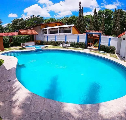 Visiter le Chiapas, hébergement à Tuxtla avec piscine.