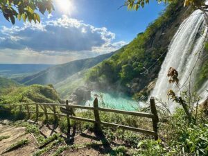 Beautiful colours and rainbows at Chiflon Park and its 5 waterfalls.