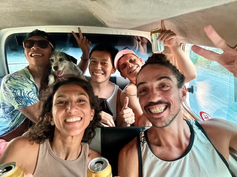 Super rencontre avec d'adorables mexicains en prenant le collectivo de retour depuis Roberto Barrios à Palenque.