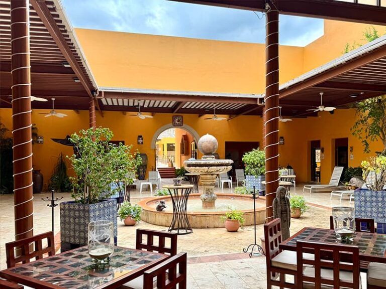 Visiter le Yucatan et la magnifique Case de los Venados à Valladolid.